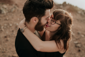 seance-engagement-lanzarote-par-ulrike-photographe-tours-bordeaux